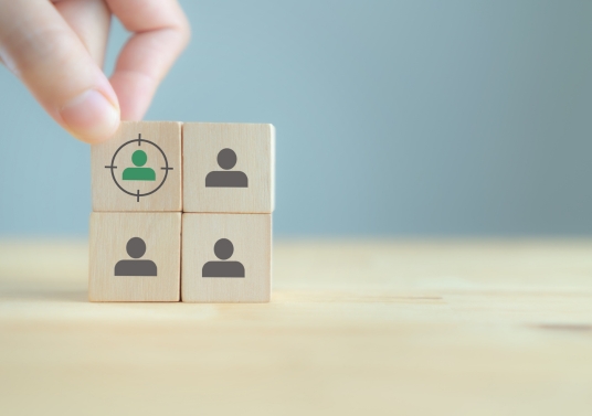 trouver le bon interlocuteur grâce à l'annuaire de la cyber bretonne