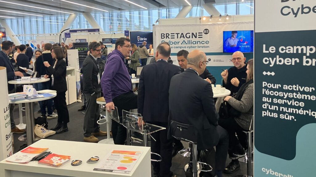 Le pavillon Bretagne Cyber Alliance à l'ECW