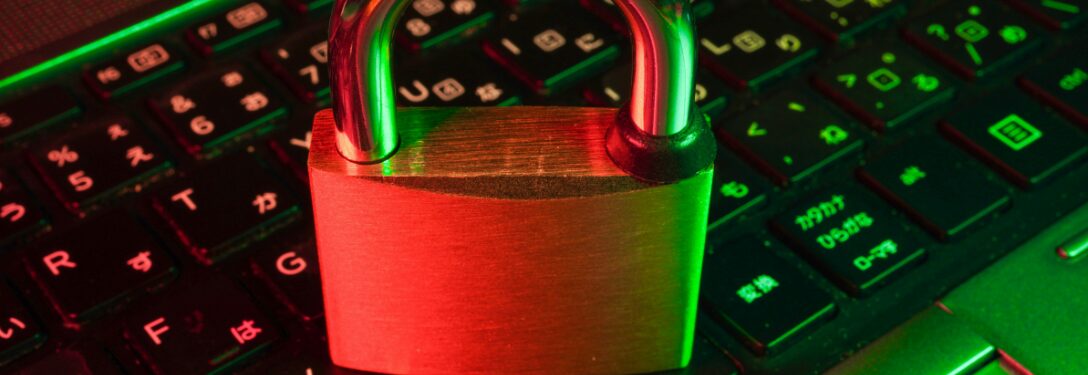 cadenas sur un clavier d'ordinateur